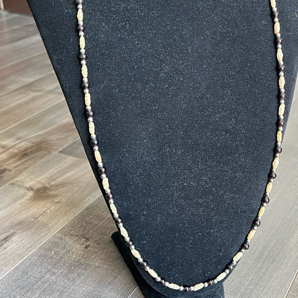 Vintage Freshwater Pearl Style & Garnet Glass Beaded Long Necklace - Picture 2 of 4